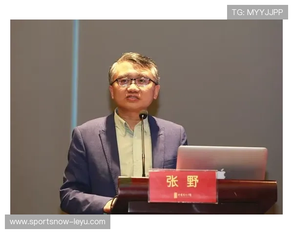 张野任职老虎大学足球俱乐部，从困境到转折，揭秘工作熬夜背后的原因