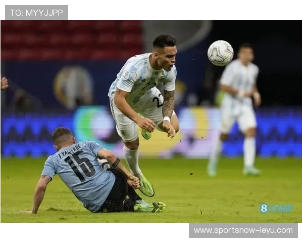 劳塔罗赛前备战细节曝光，专注状态引热议