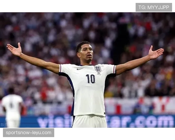 欧洲杯预选赛新星闪耀，年轻球员惊艳表现引热议