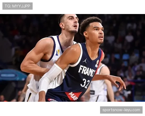 沙勒罗瓦节奏提速默契配合，稳健发挥助球队逆转取胜