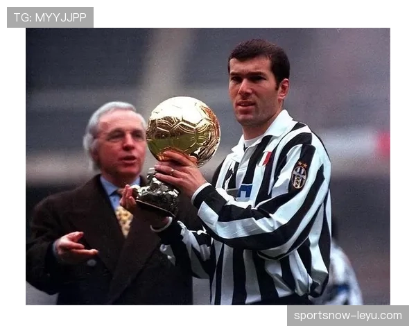 齐达内打造冠军之师：解析其球队结构优化与持续提升策略