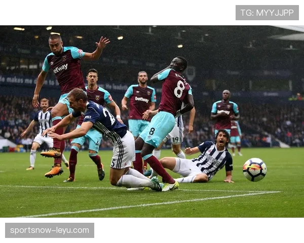 西汉姆中场表现亮眼，新战术策略显著提升球队整体布局