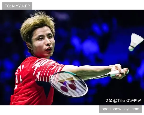 石宇奇手里那几只购物袋，我跟朋友都在想他是来打球还是来参加时装周