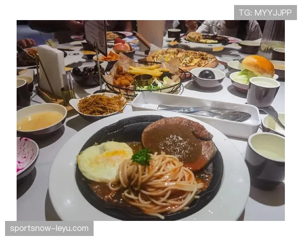 勒布朗今天早餐点了600块的牛排，这日常怕是我们想都没想过吧？